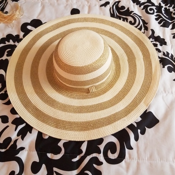 Hat - Picture 2 of 3